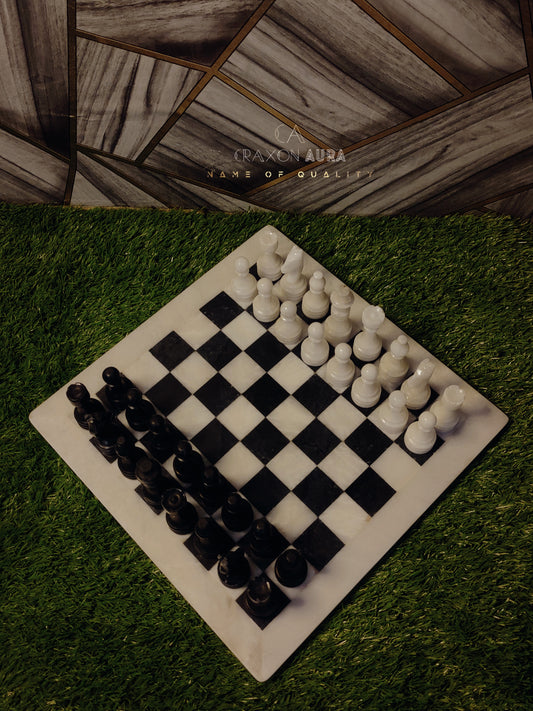 12" Black/White Marble Chess Set