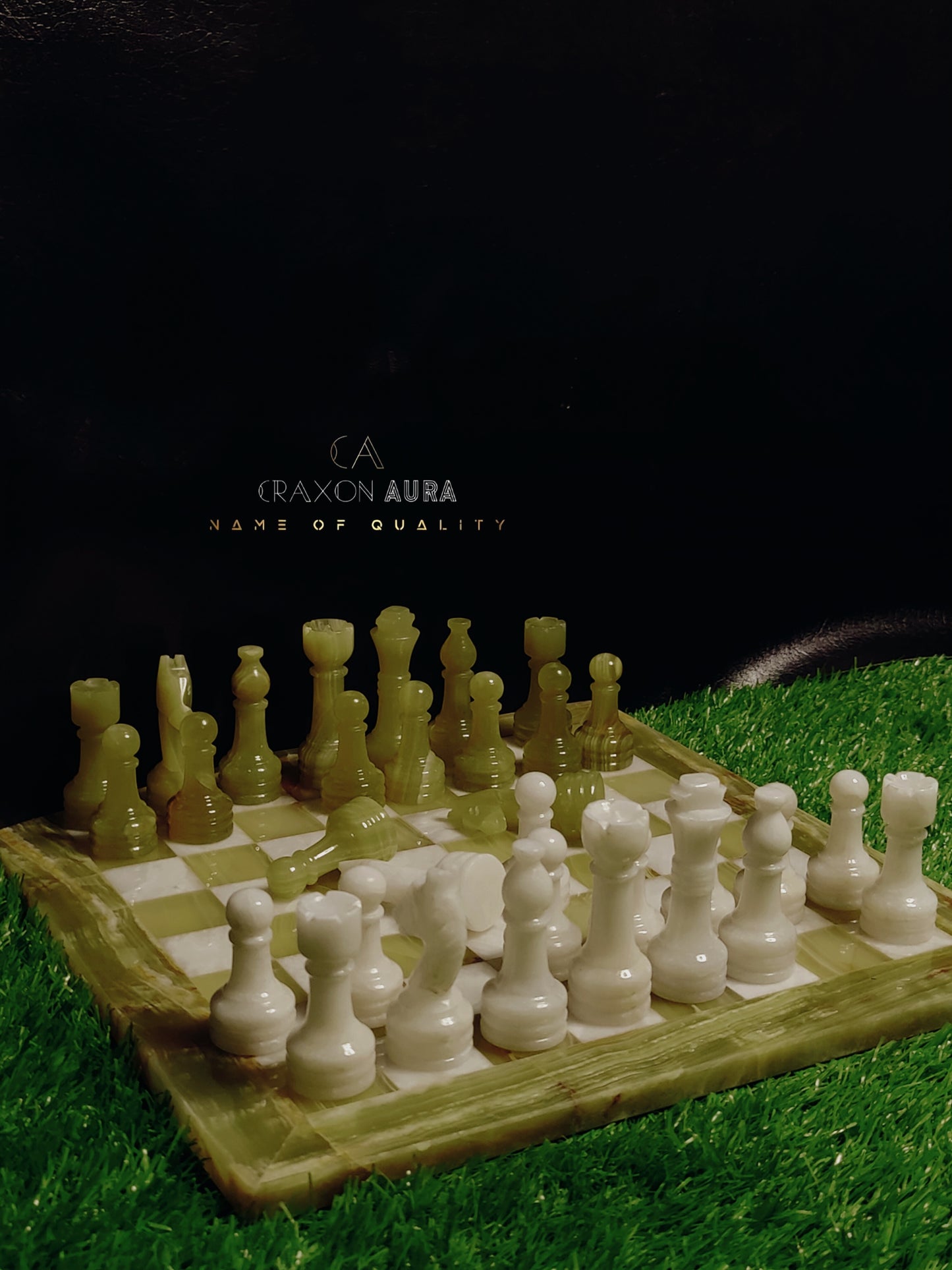 12" Green/White Marble Chess Set