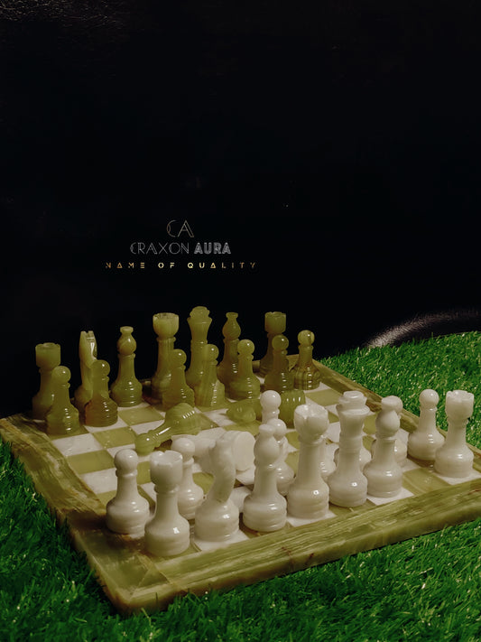 12" Green/White Marble Chess Set